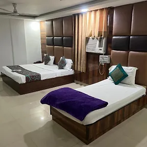 Le Mount Near Igi Airport 3*, New Delhi India